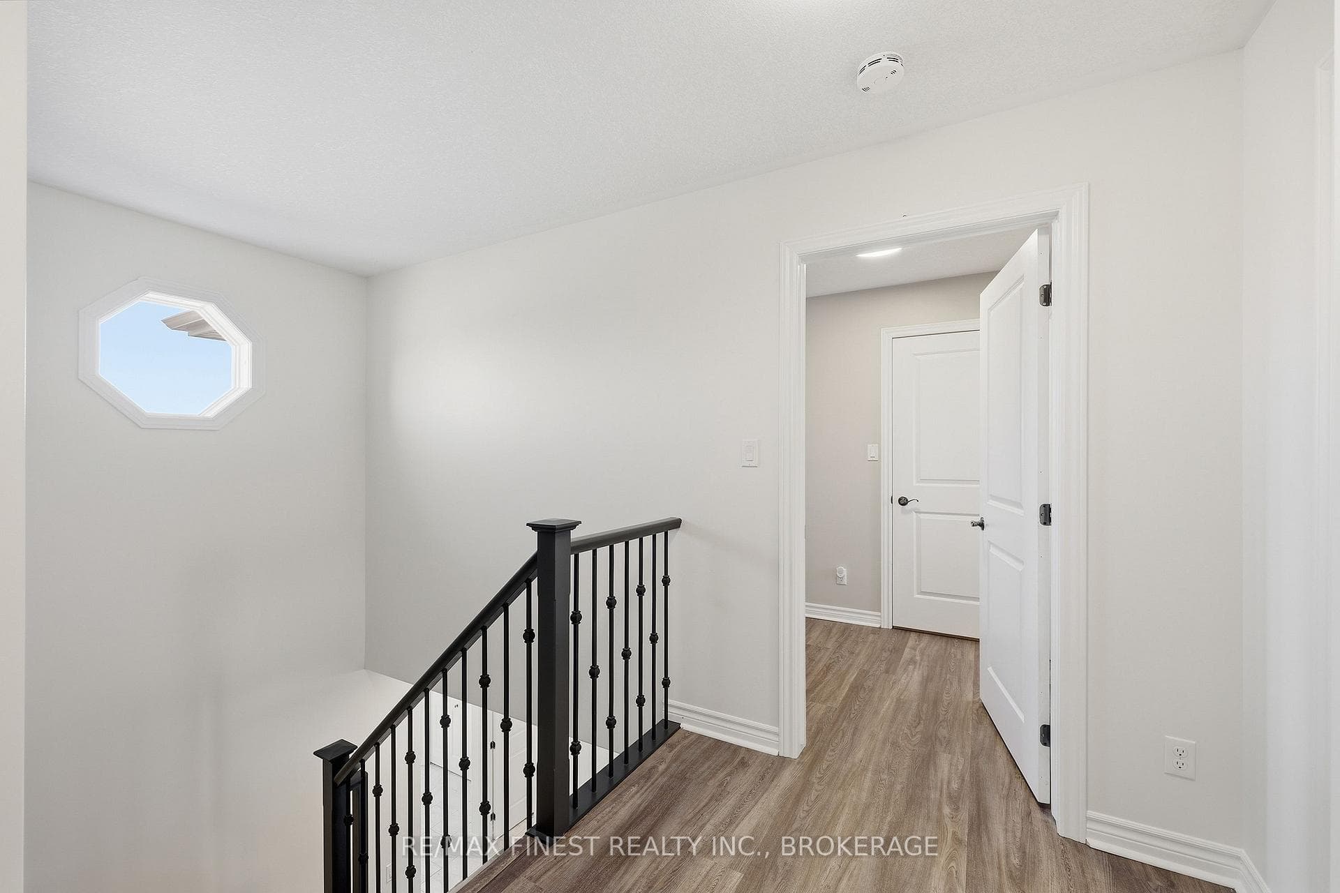 108 Pratt Drive photo 32