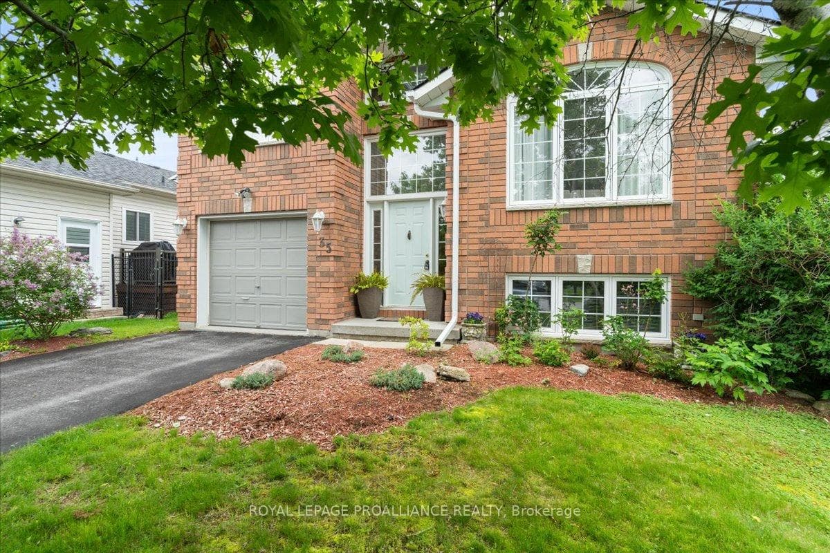 35 Moira Lea Court photo 2