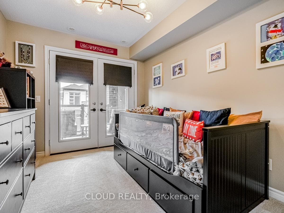 398 Athabasca Common N/A photo 16
