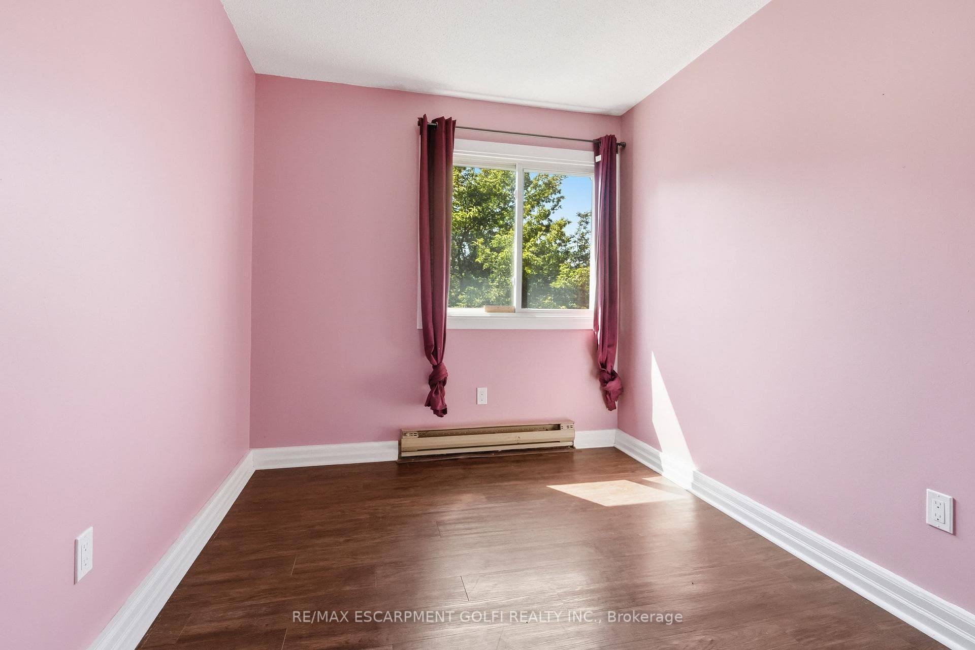 63 Fonthill Road Unit 14 photo 24