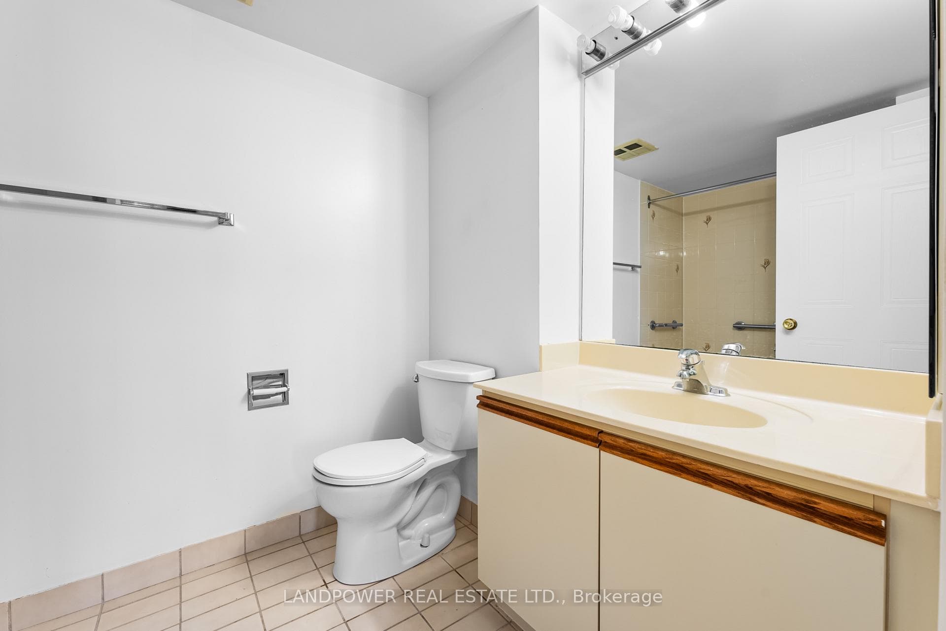 32 Clarissa Drive Unit 1027 photo 19