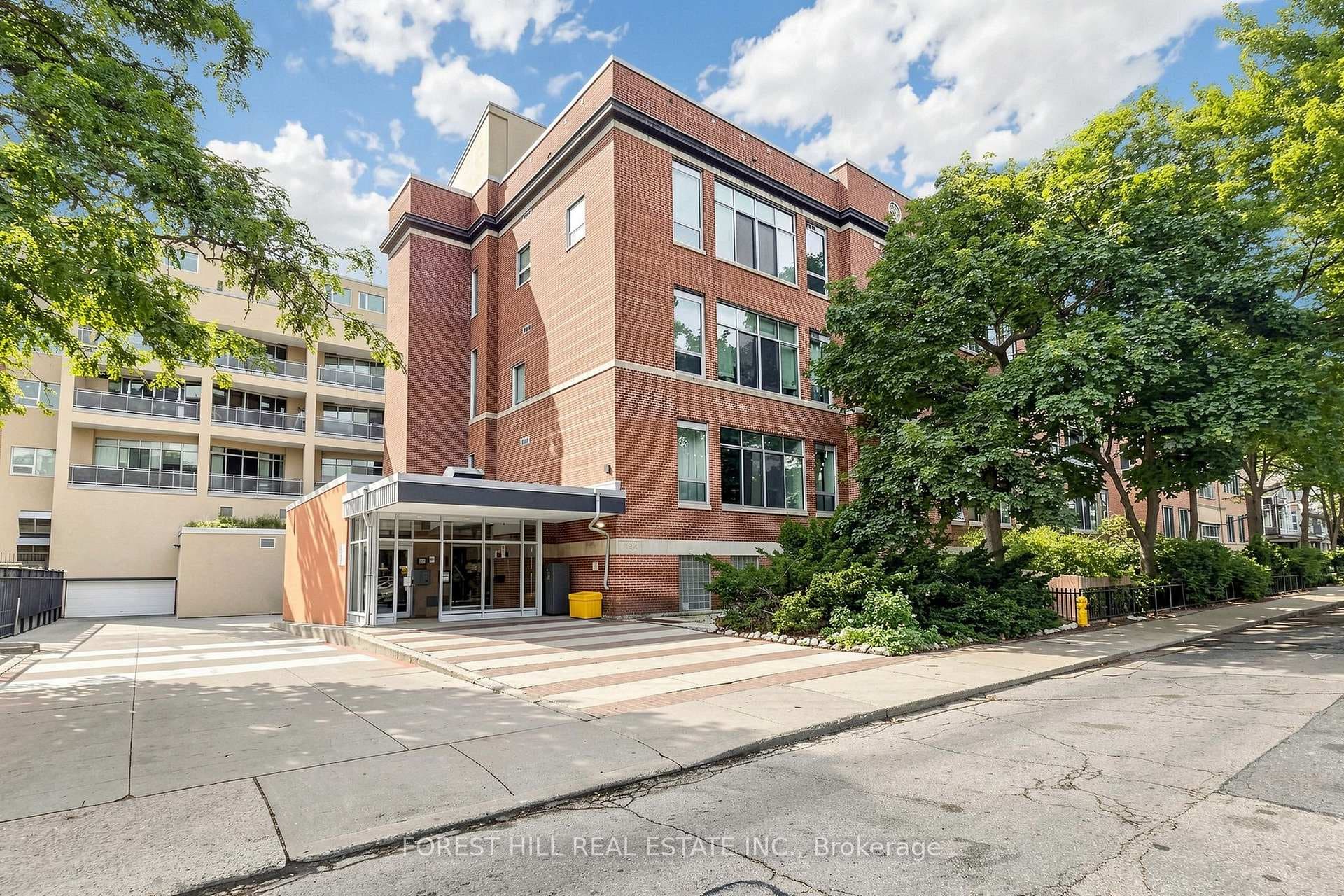 21 Nassau Street Unit 301 photo 1