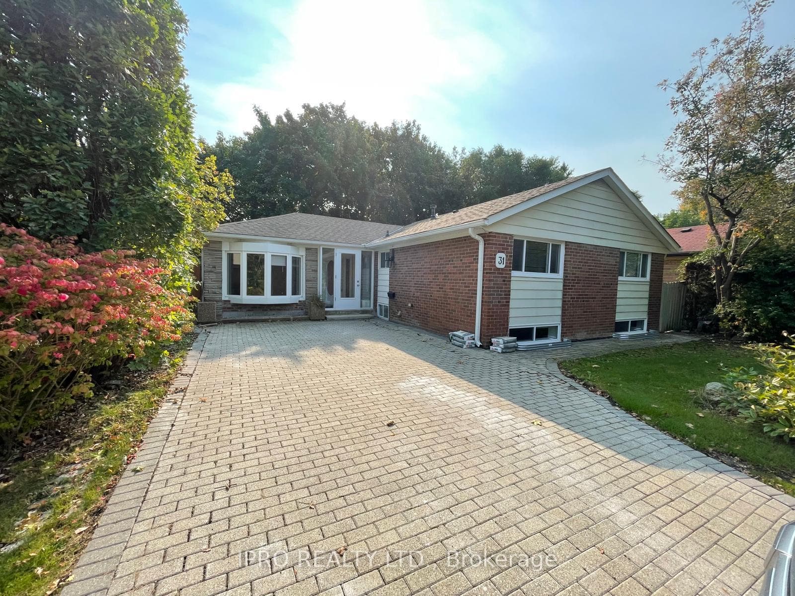 31 Burgby Avenue photo 21