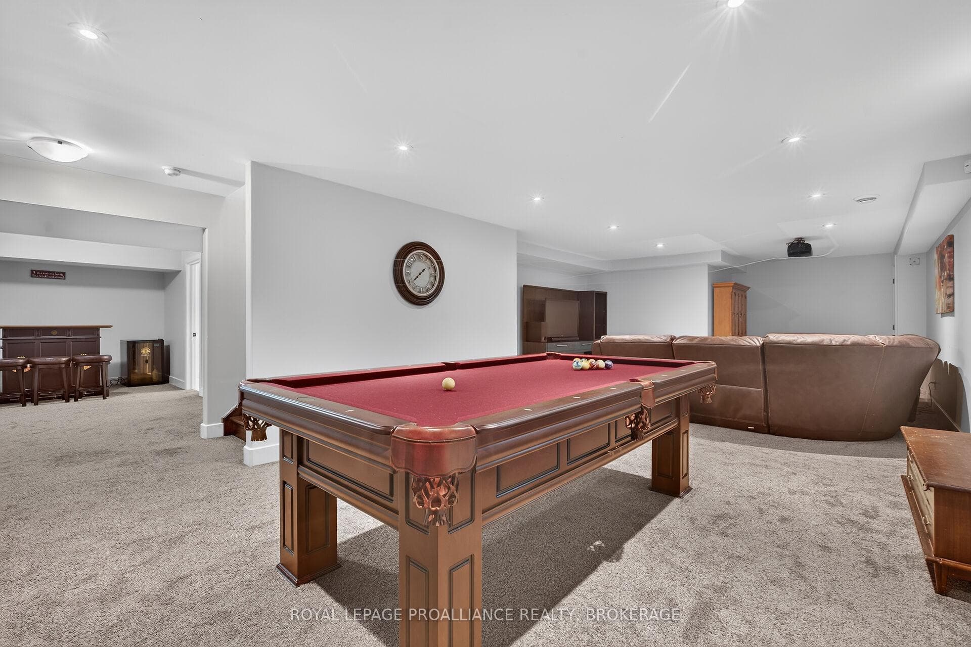 142 Gildersleeve Boulevard photo 31