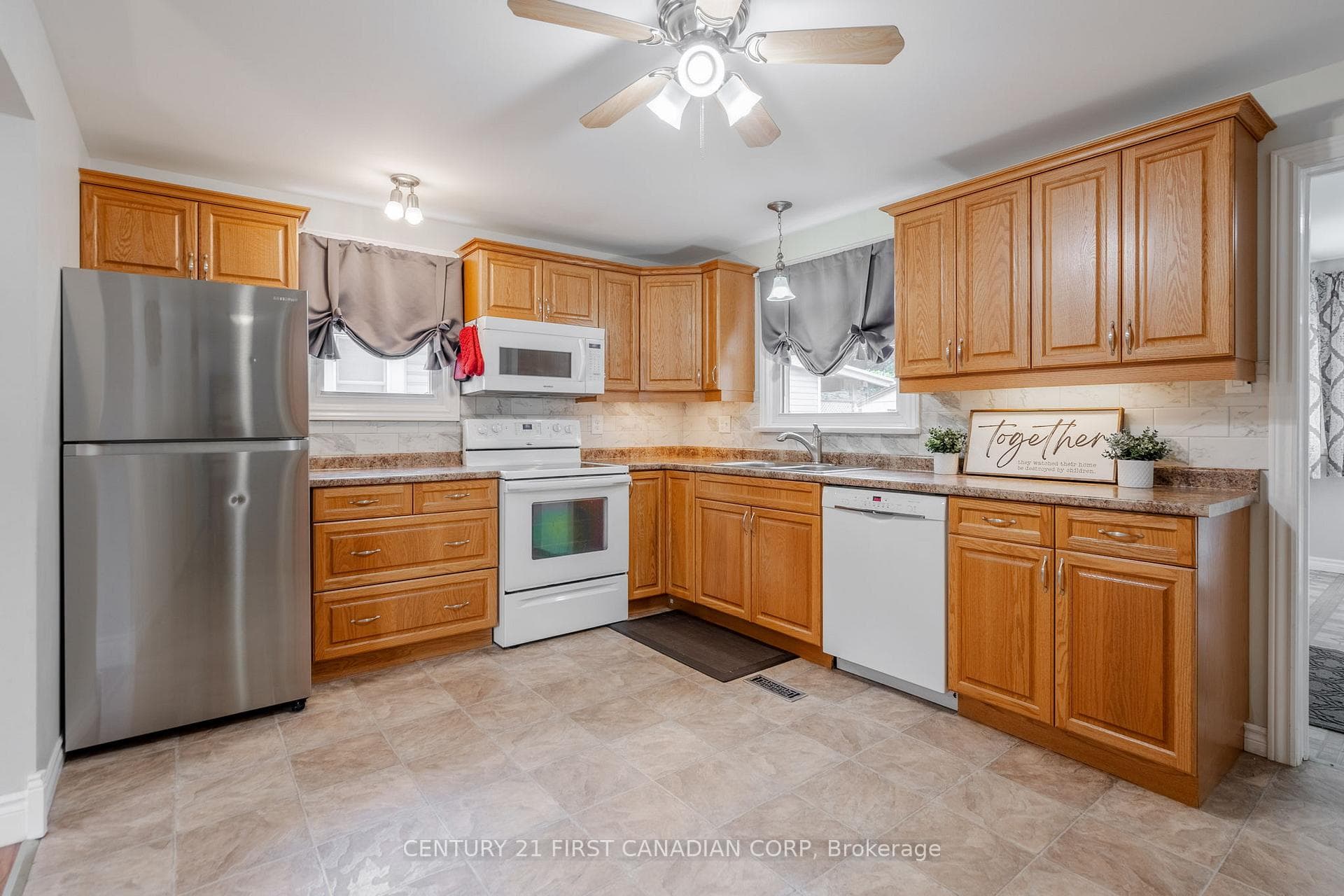 75 Hume Street photo 11