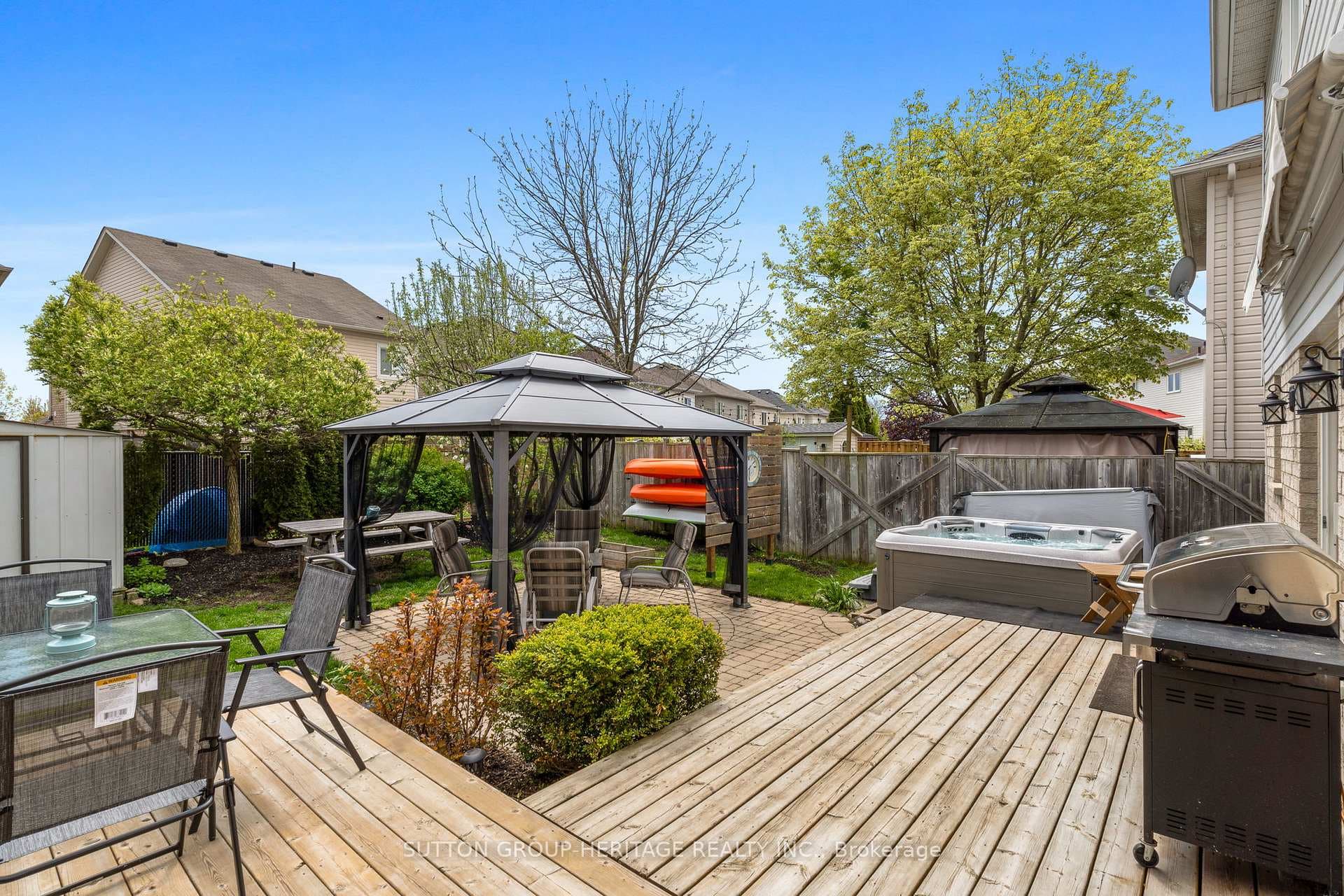 51 Scottsdale Drive photo 35