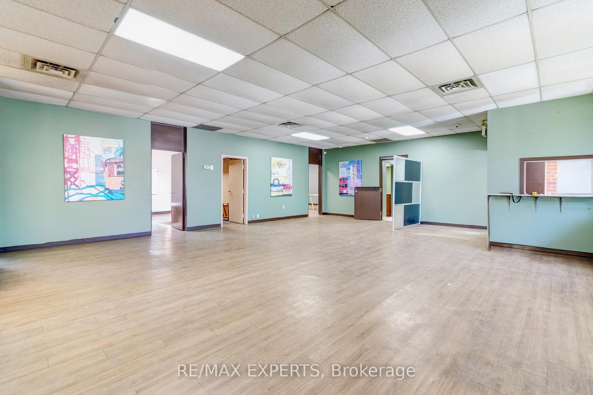 135 Watline Avenue photo 31