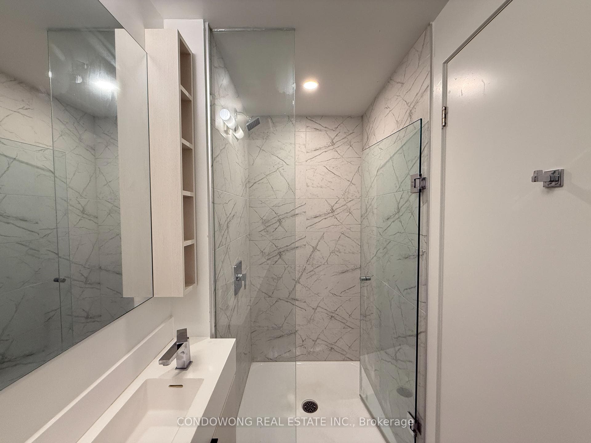 82 Dalhousie Street Unit 2512 photo 12