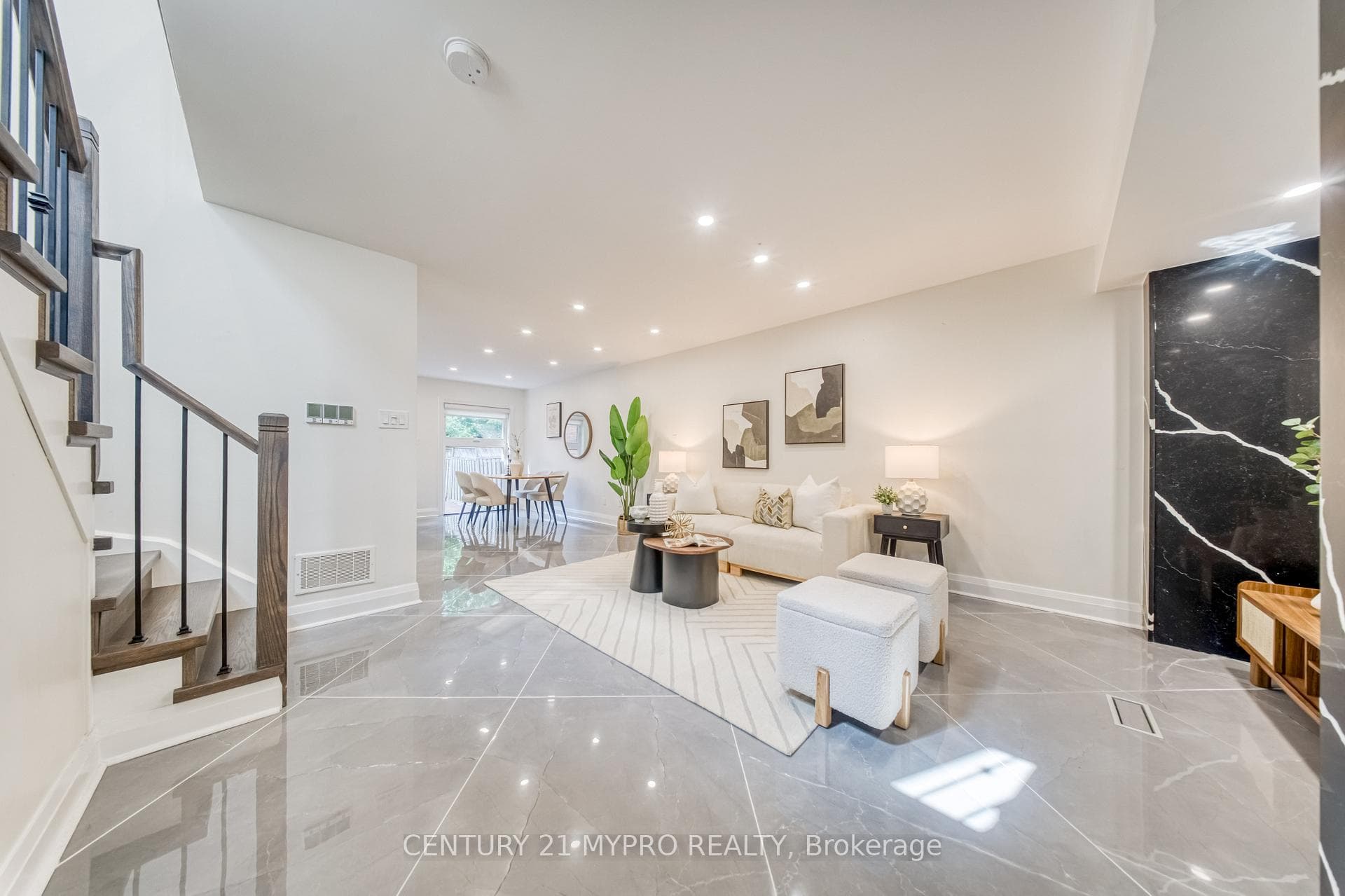 67 Mugford Road photo 6
