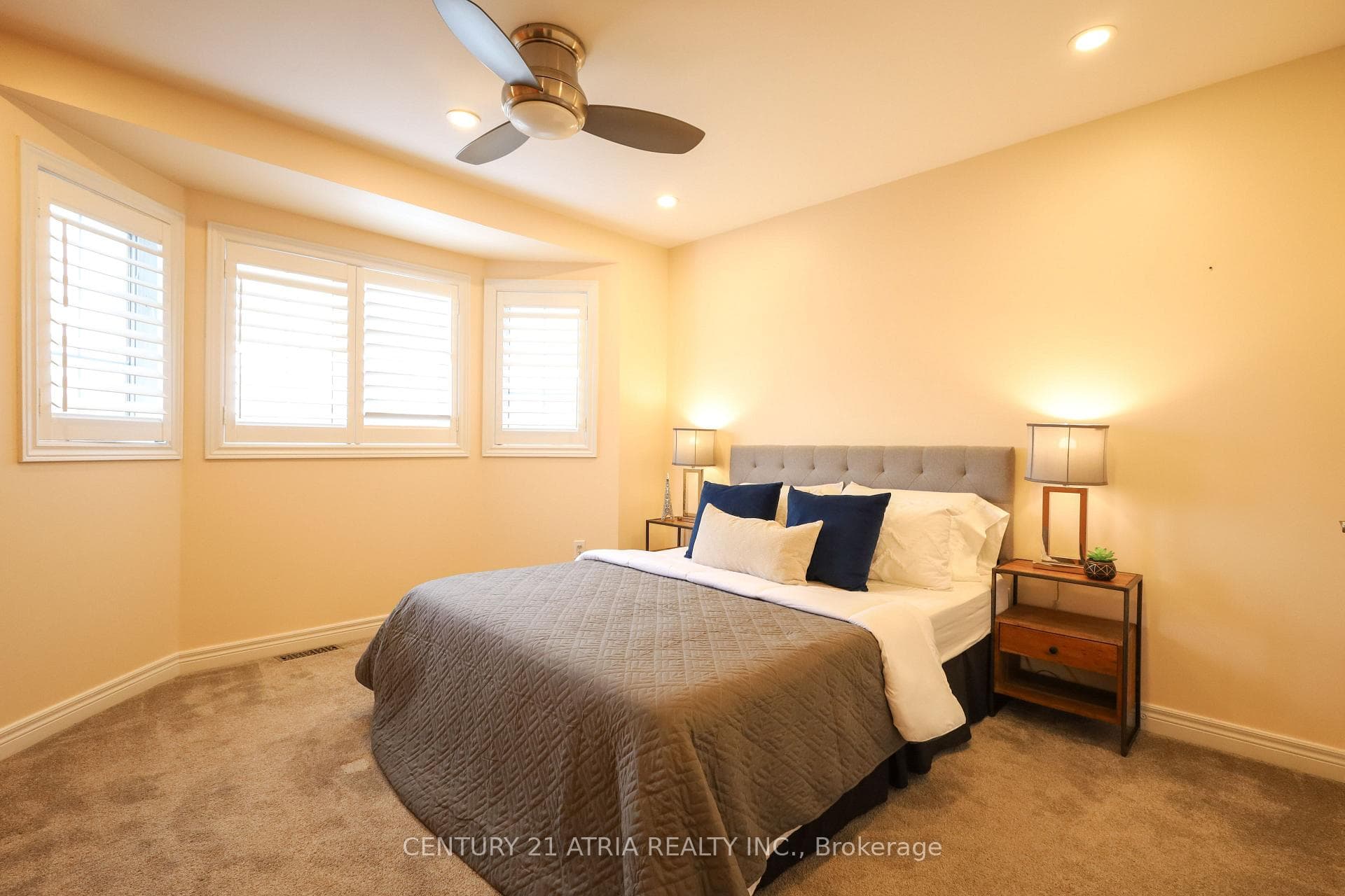 18 Clover Street photo 33