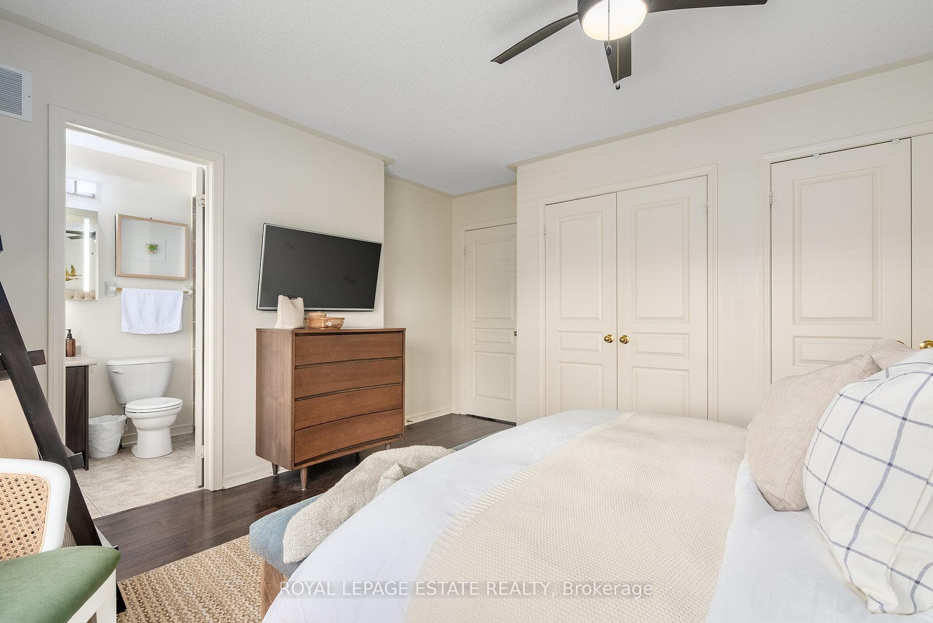 6 Curran Hall Crescent photo 35