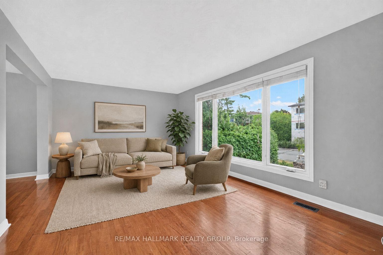 323 Poulin Avenue photo 8