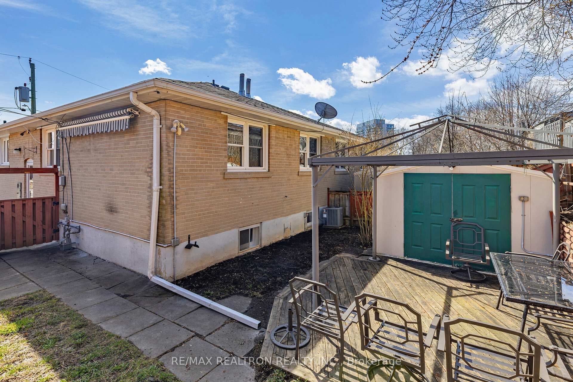 38 Lindsay Avenue photo 34