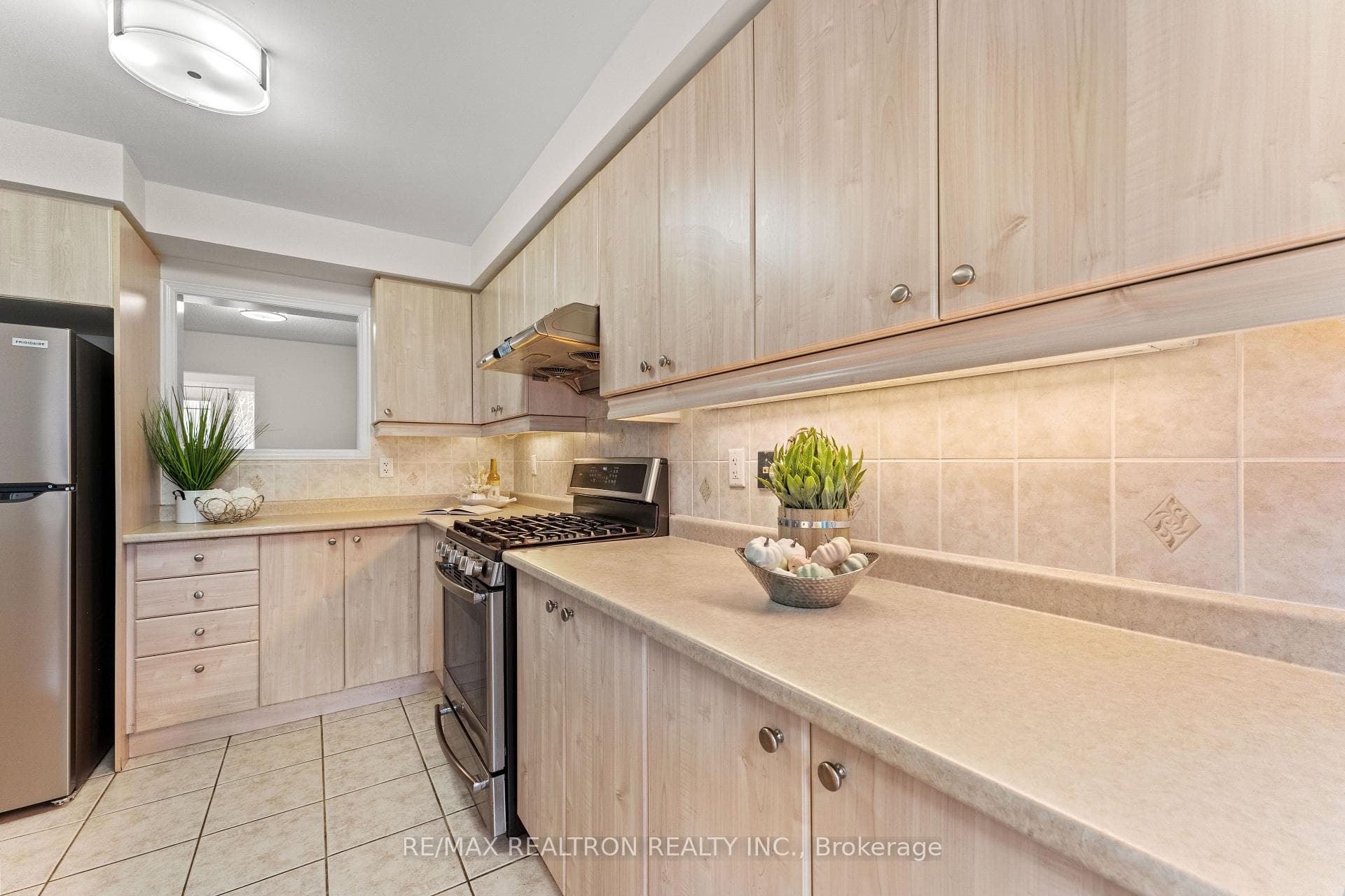 23 Barden Crescent photo 7