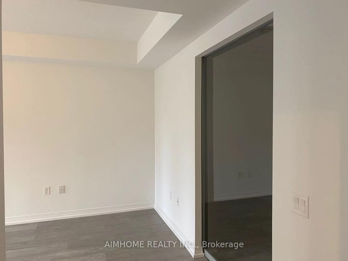 251 Jarvis Street Unit 315 photo 6