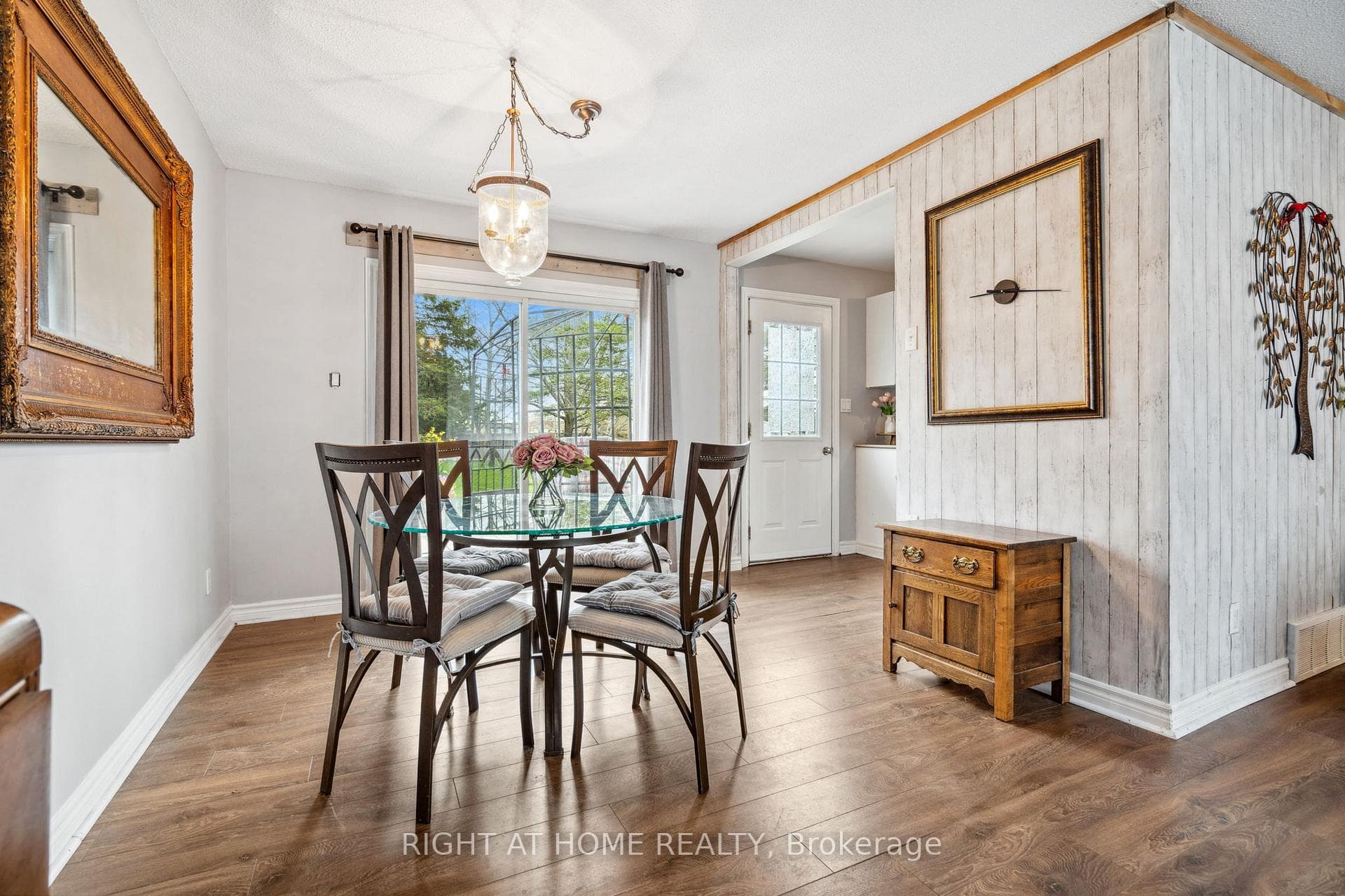 45 Coulson Avenue photo 9