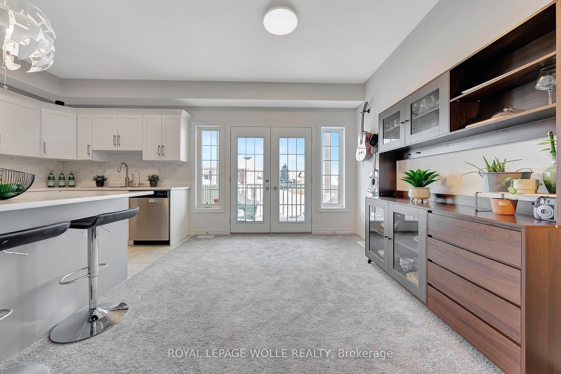 13 Dewberry Drive photo 7