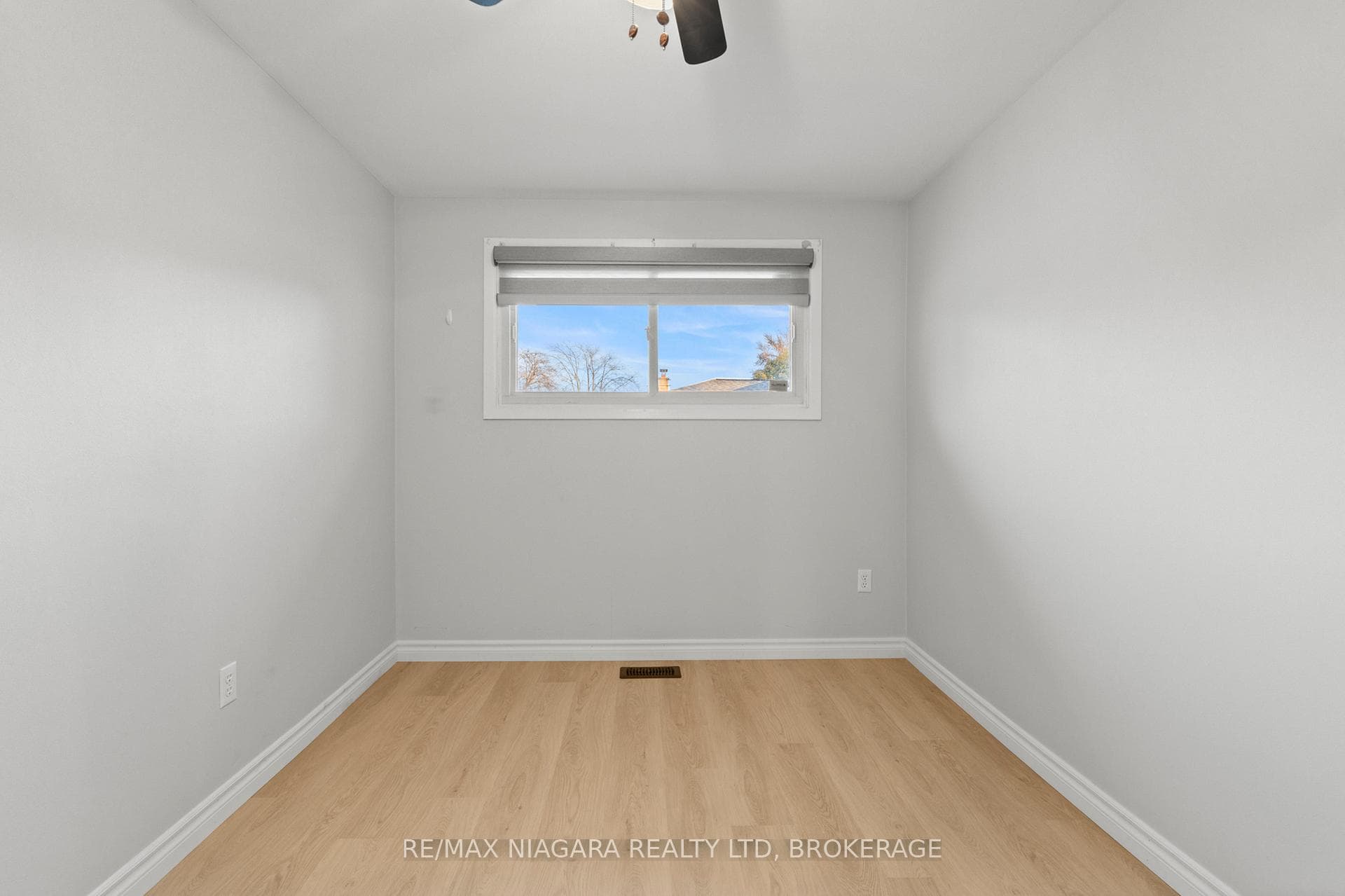192 Dorchester Boulevard photo 18