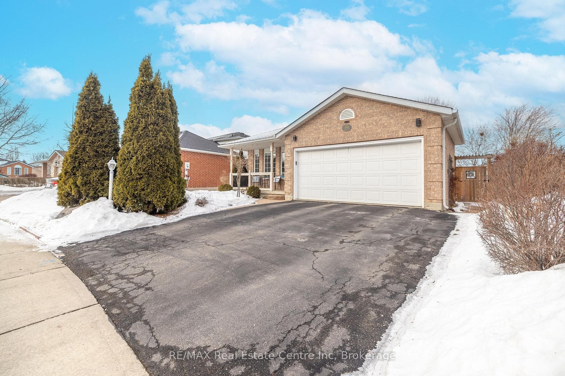 251 Deerpath Drive photo 5