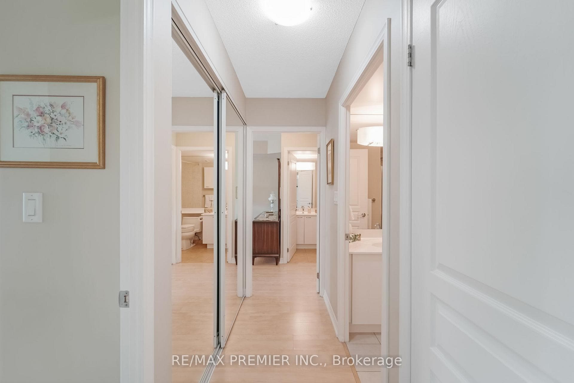 1403 Royal York Road Unit 216 photo 11