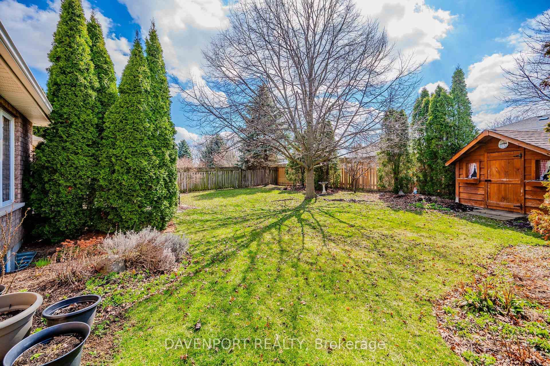 40 Rosecliff Court photo 35