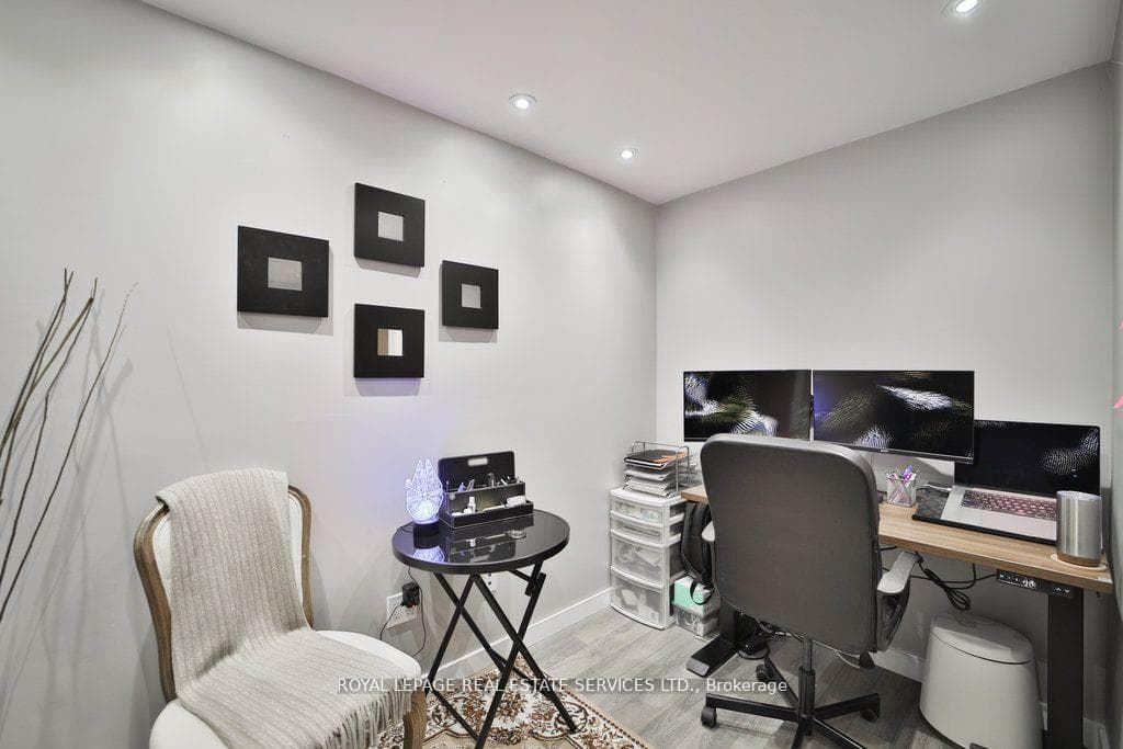 15 Mcallistar Drive photo 34