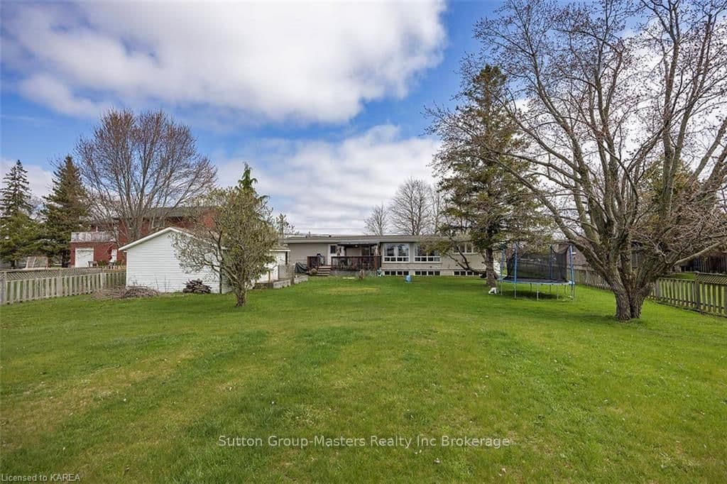 2353 MCIVOR Road photo 46