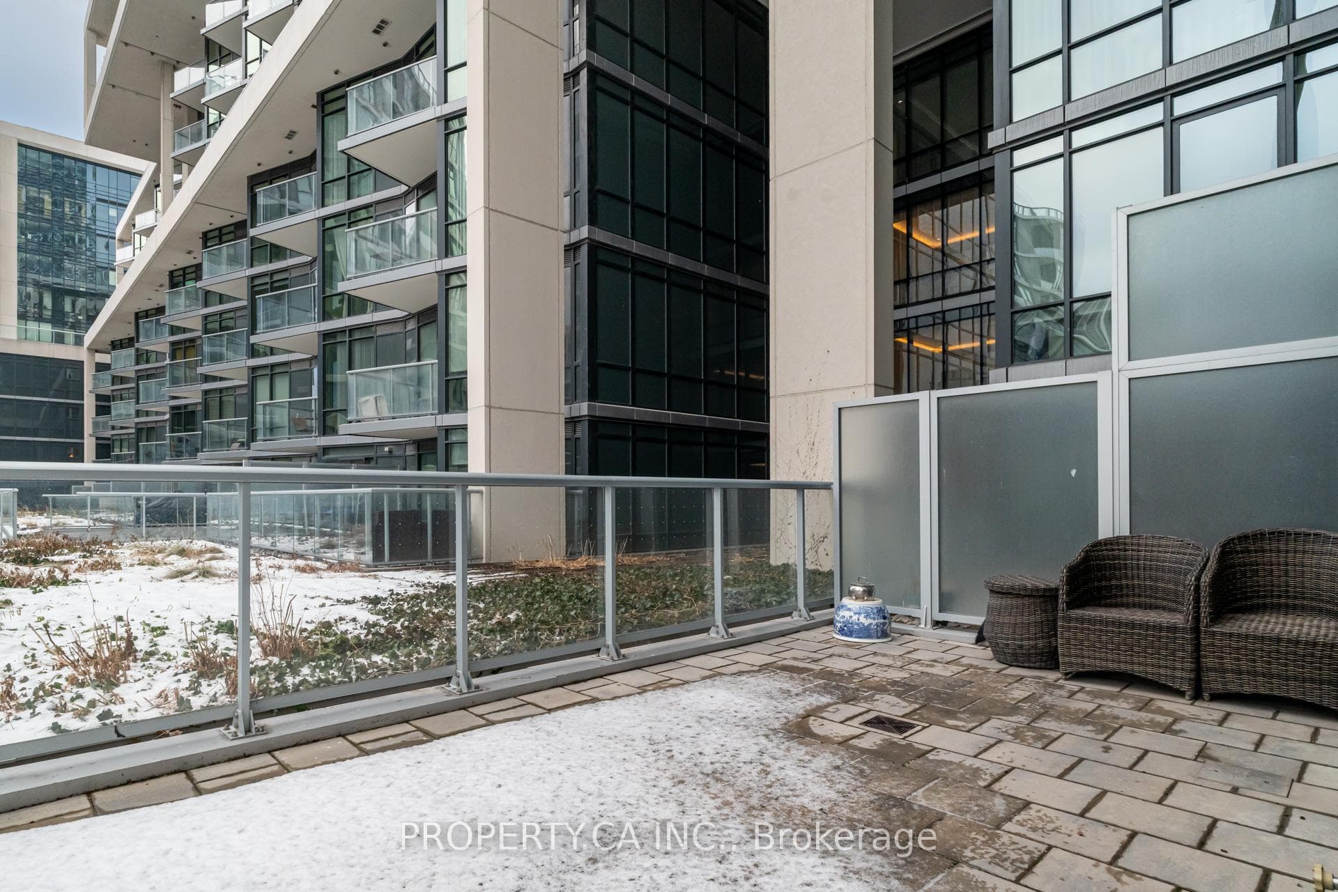 15 Merchants Wharf N/A Unit 302 photo 17