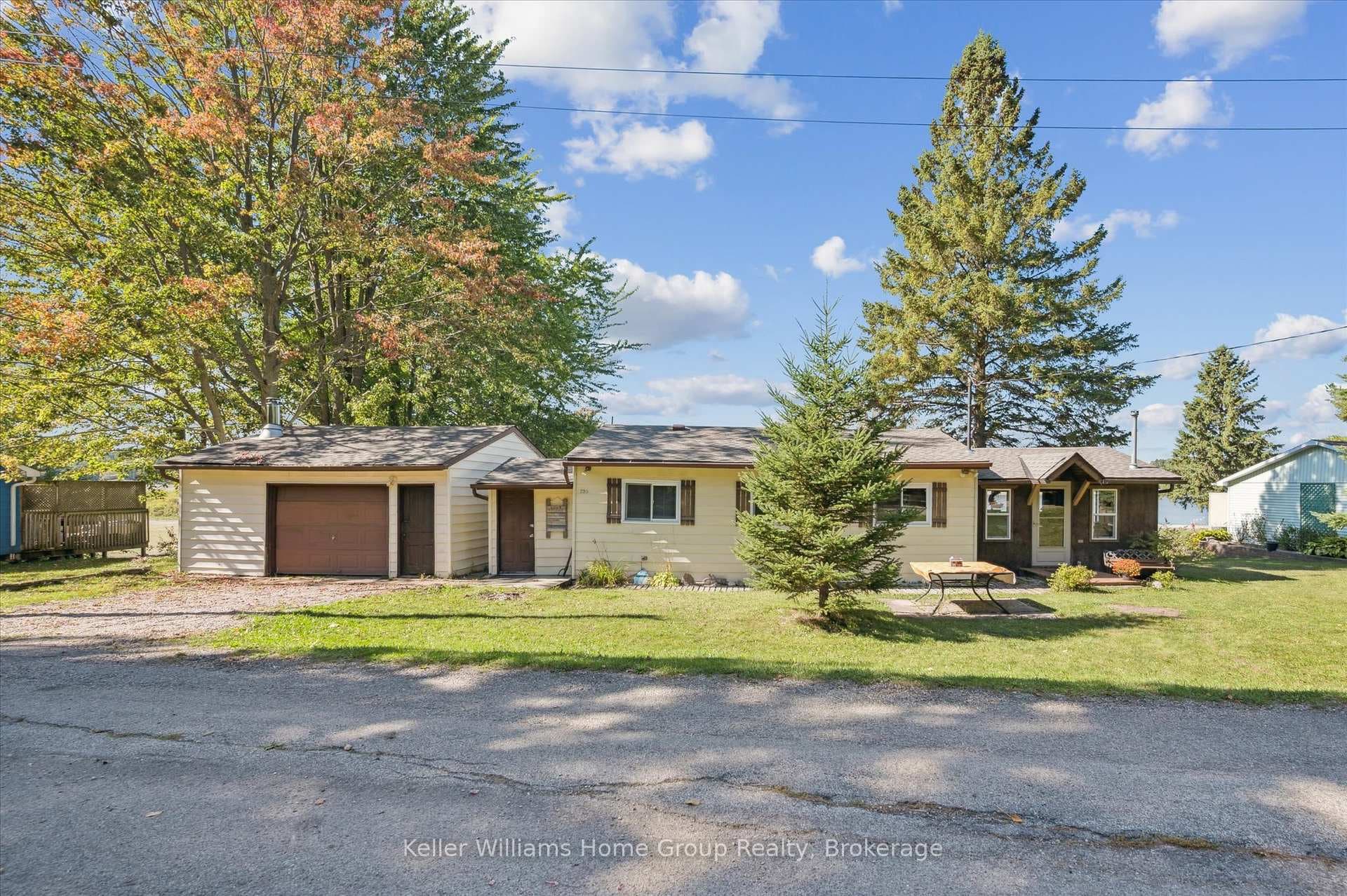 739 Seventh Street photo 6