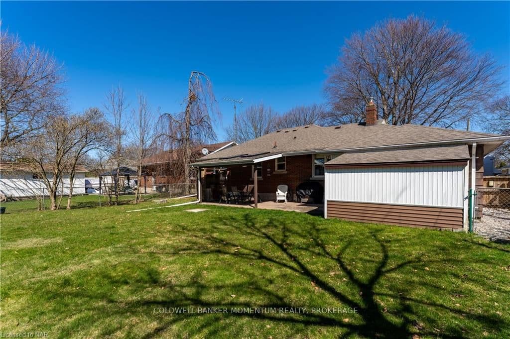 29 WOODELM Drive photo 48