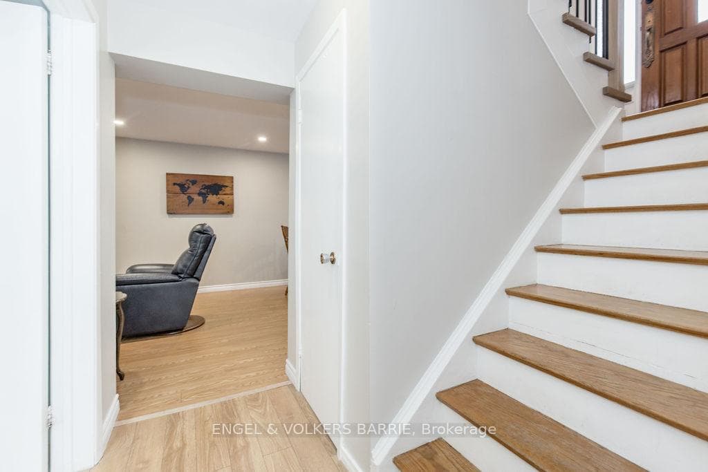 68 Ottaway Avenue photo 20