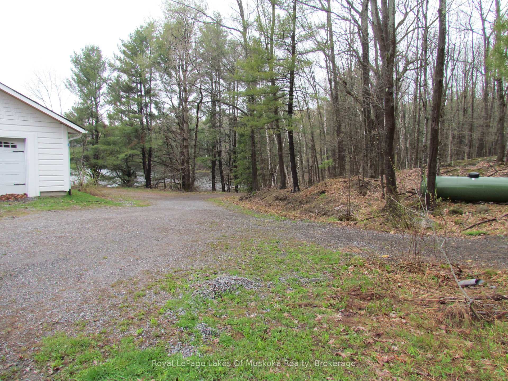1-1331 South Monck Drive photo 10