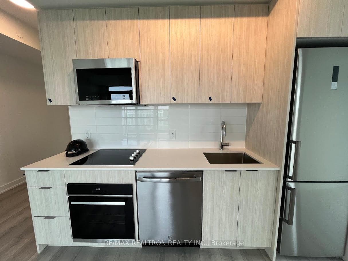 20 Deans Drive Unit 610 photo 13