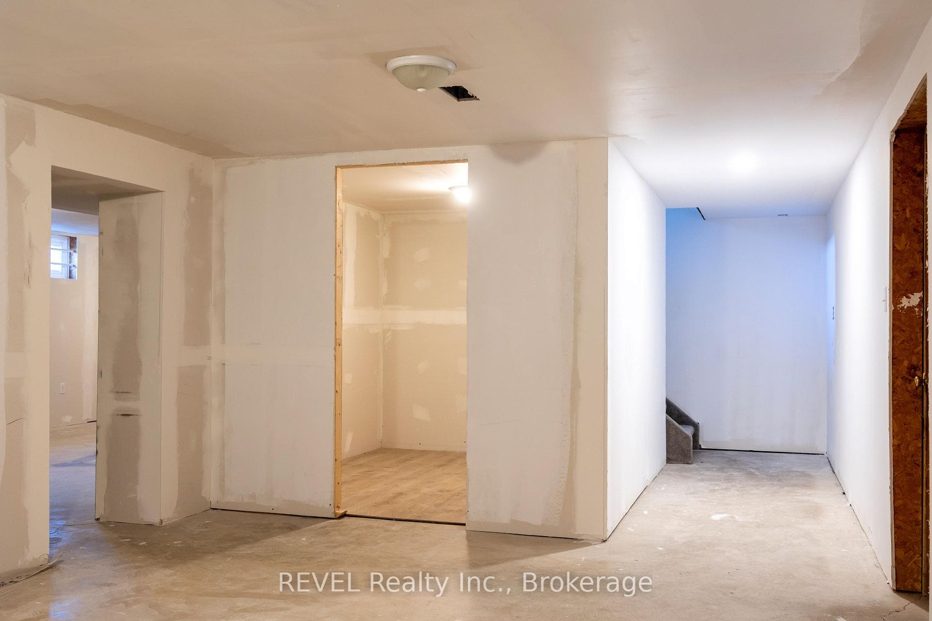 480 South Pelham Road photo 32