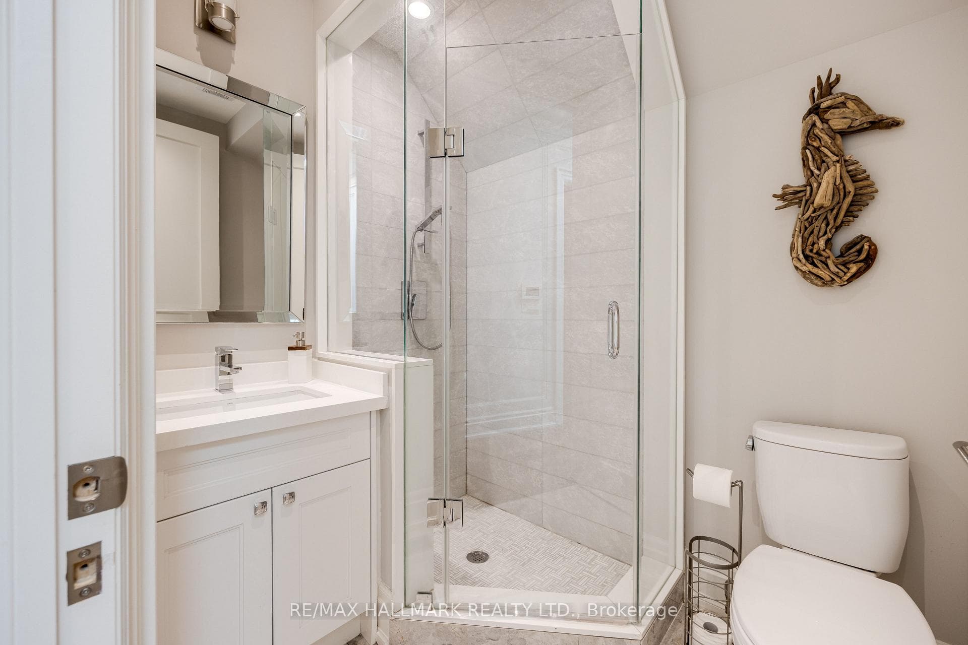 347 Melrose Avenue photo 25