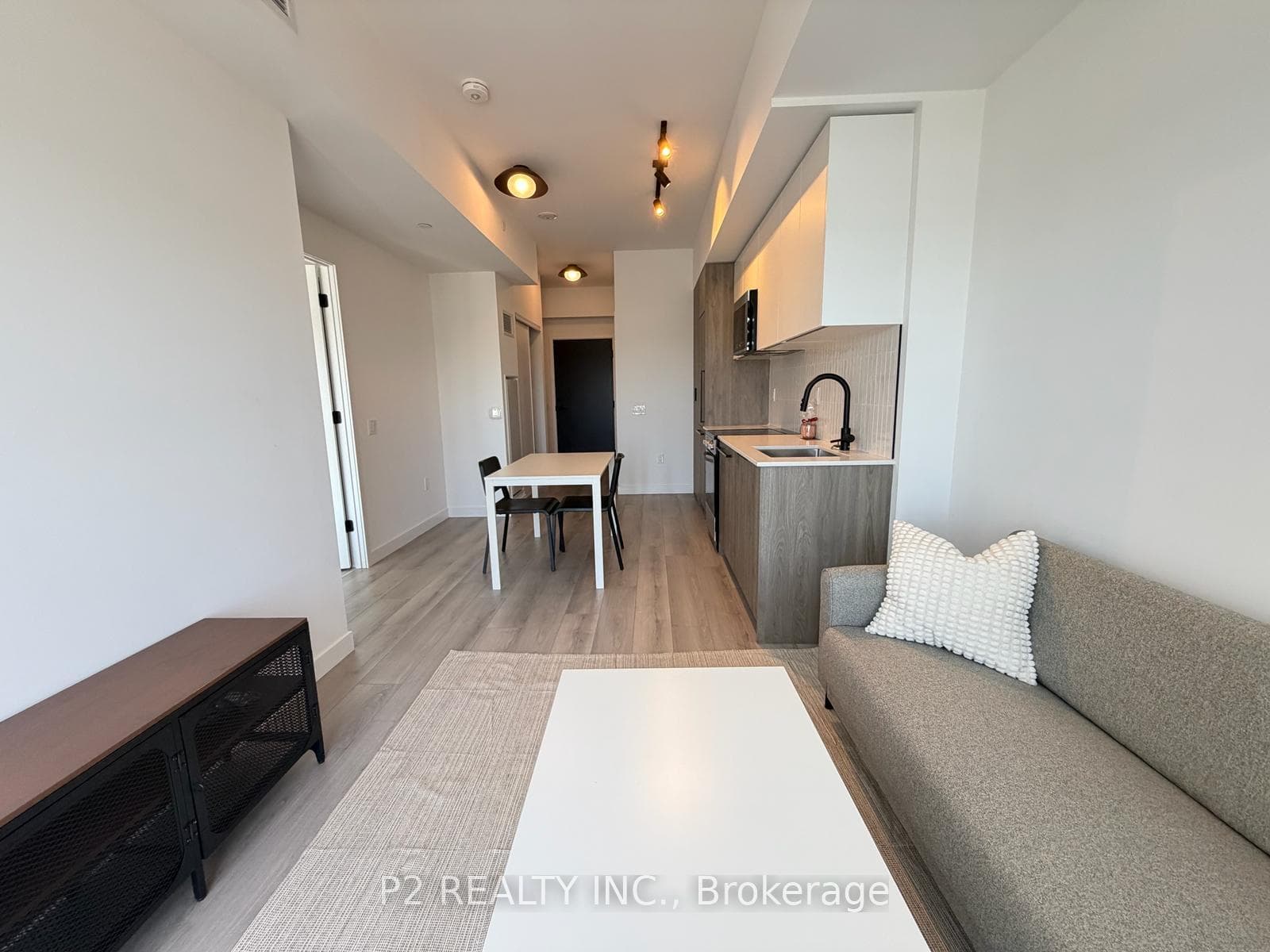 1635 MILITARY Trail Unit 617 photo 6