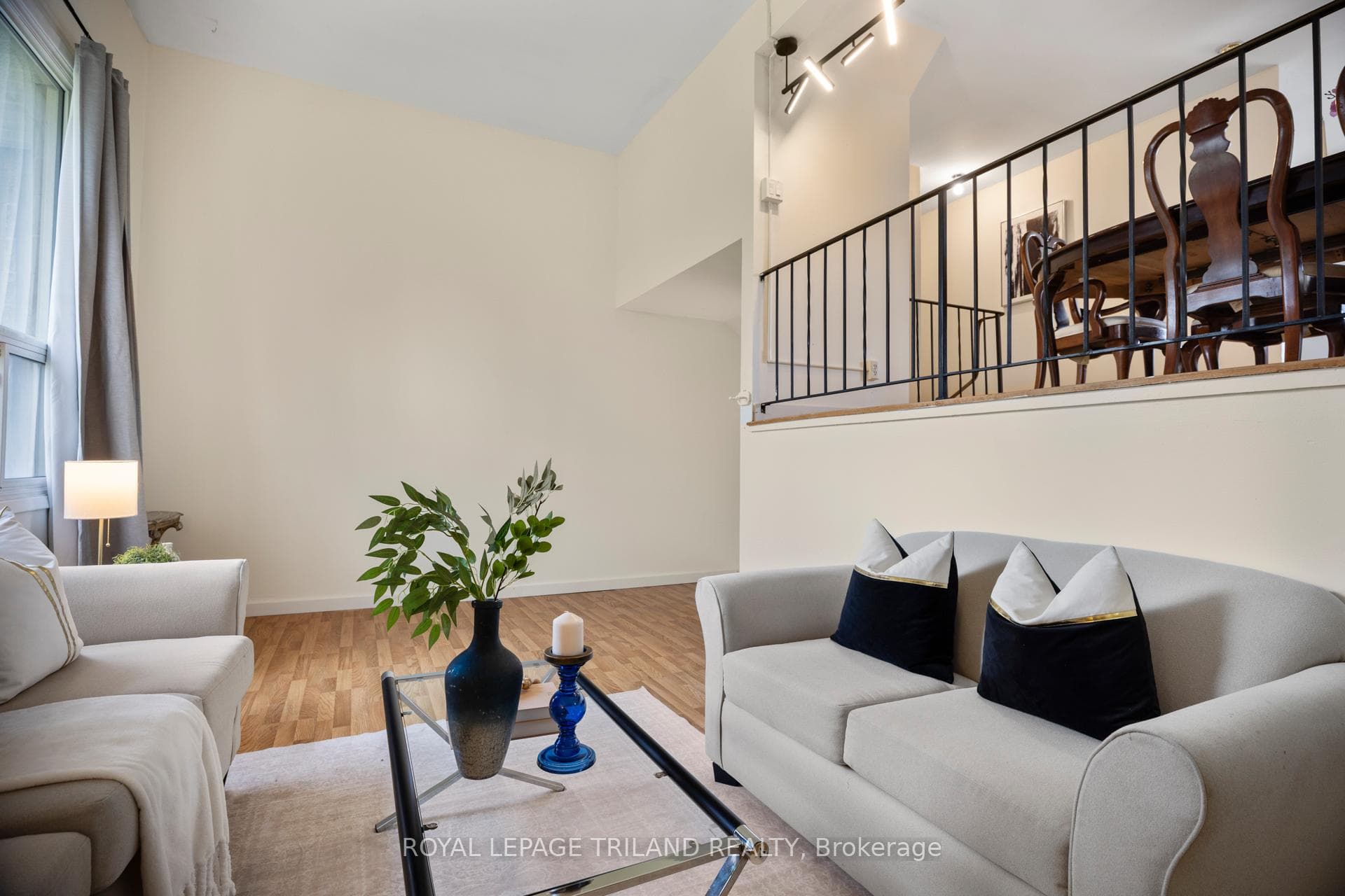 1460 Limberlost Road Unit 23 photo 10