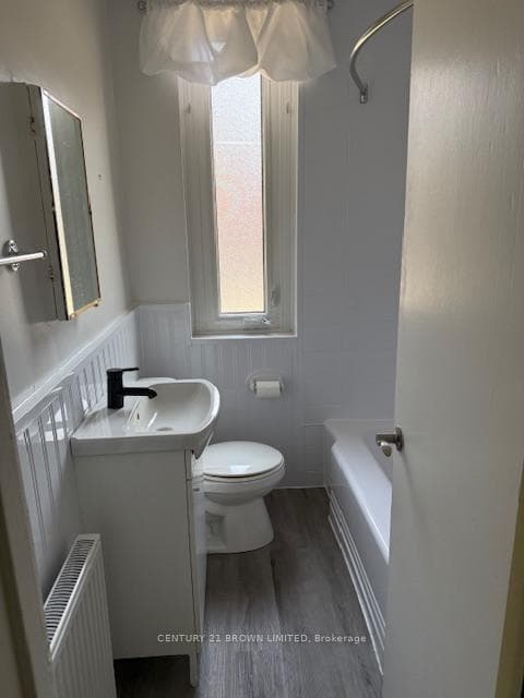 2812 Bloor Street Unit 2 photo 8