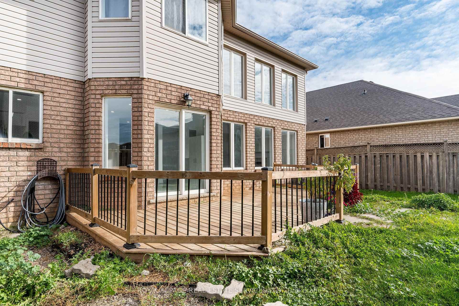 276 Gatestone Drive photo 36