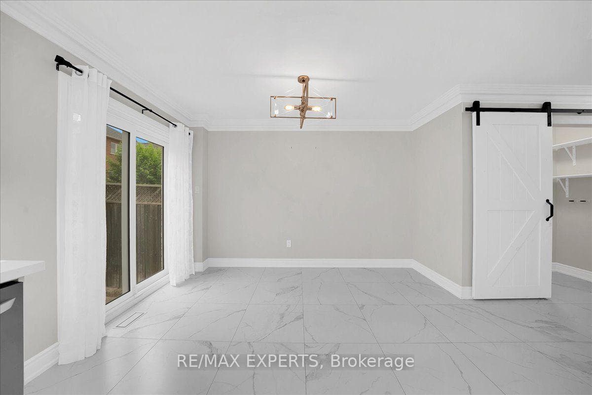 12 Silvervalley Drive photo 19