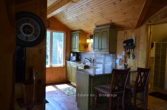 Boathouse suite