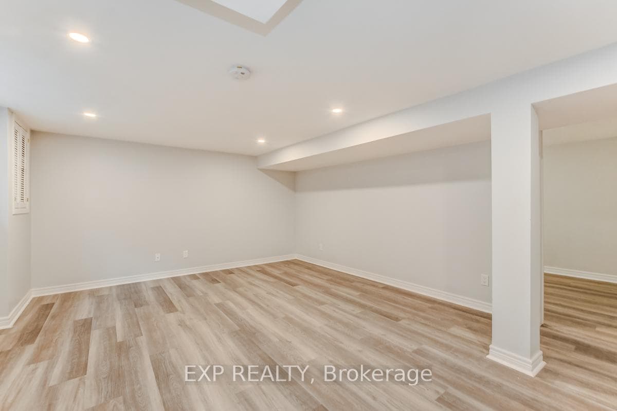728 Fielding Drive photo 27