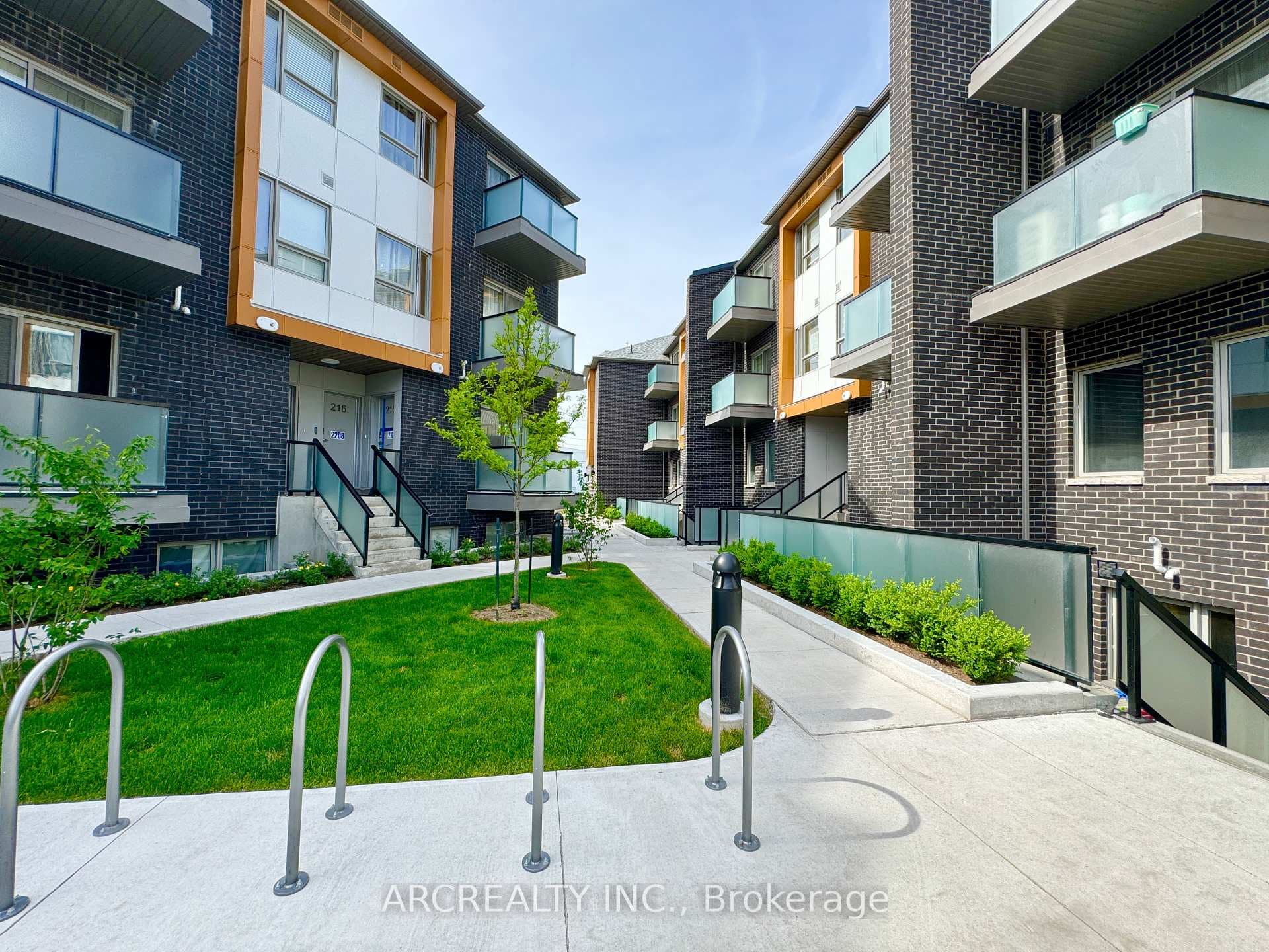 2787 Eglinton Avenue Unit 330 photo 17