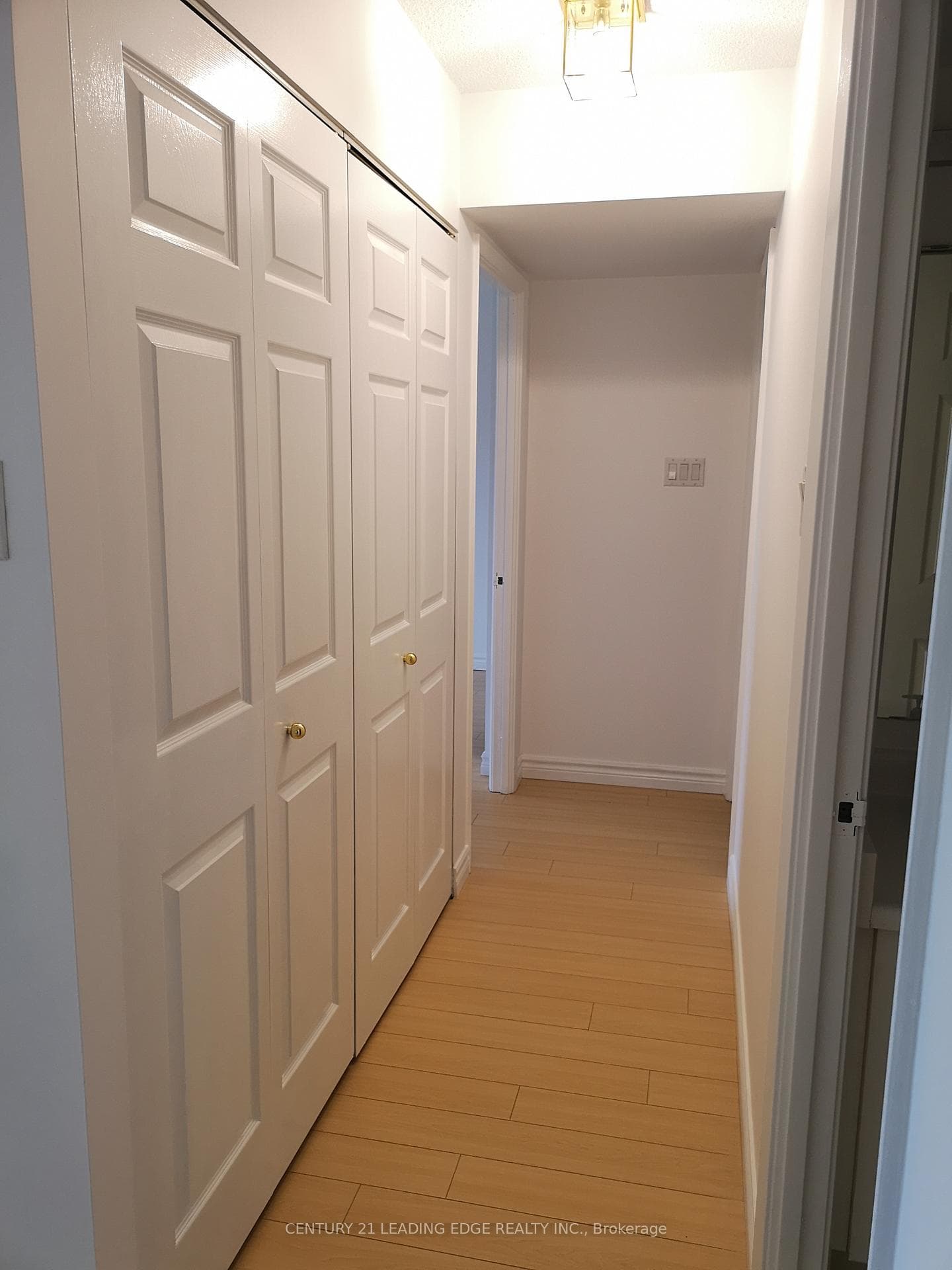 456 College Street Unit 404 photo 13