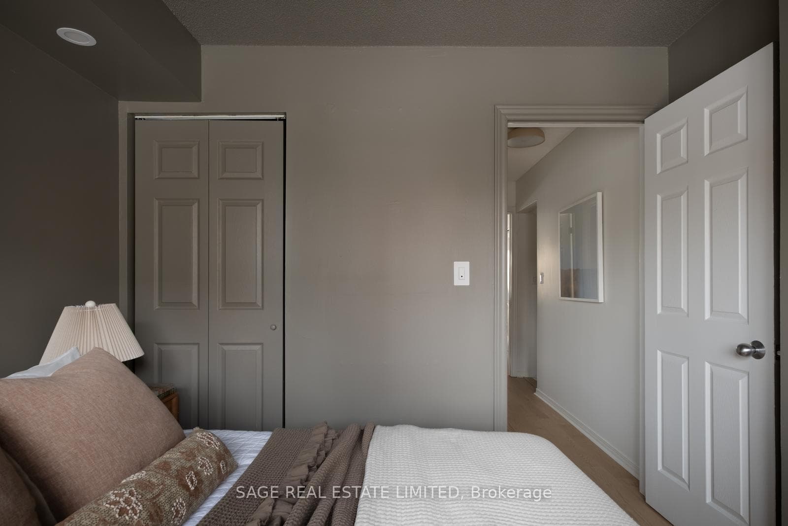 208 Niagara Street Unit 119 photo 22