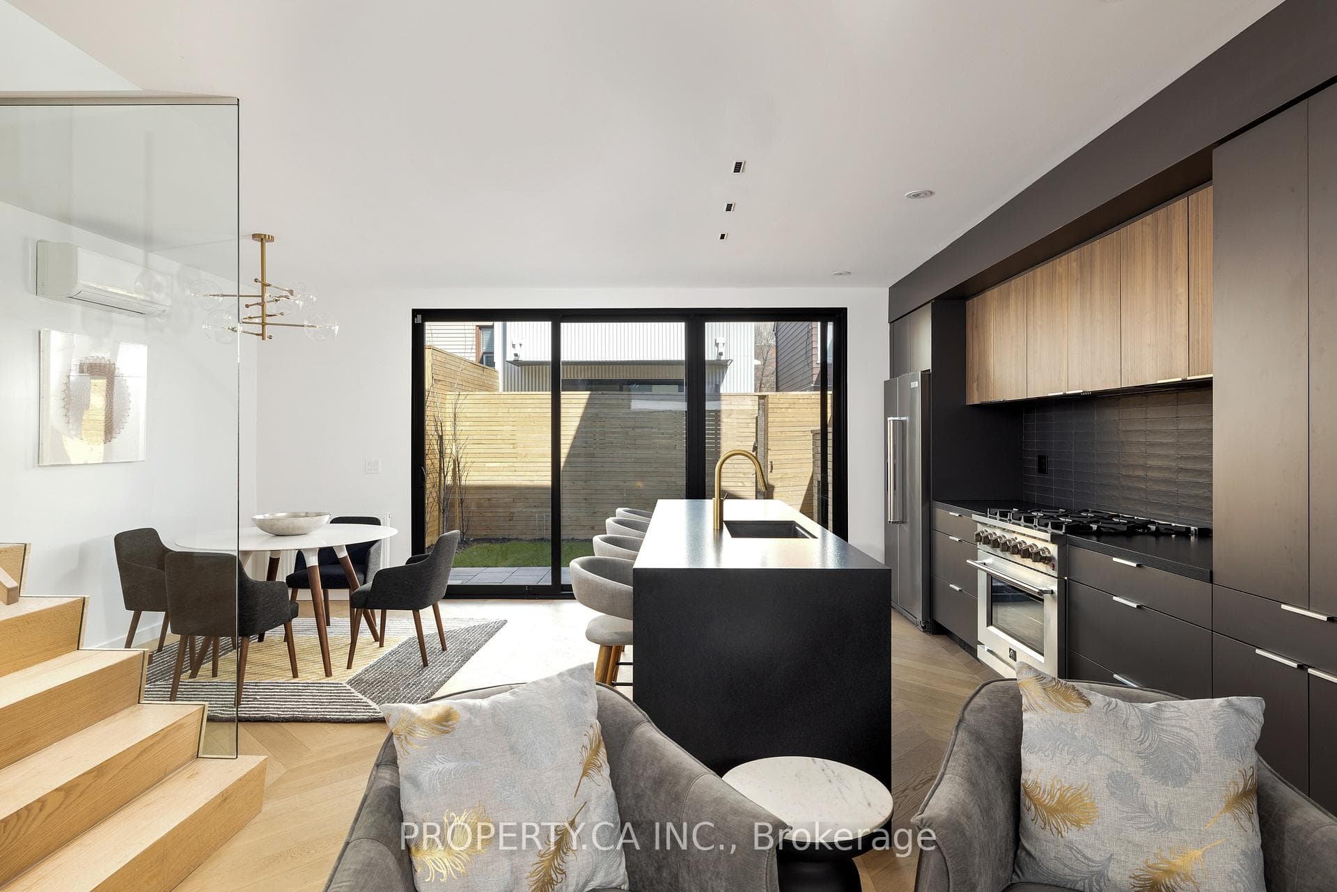 86 Lansdowne Avenue Unit Laneway photo 5