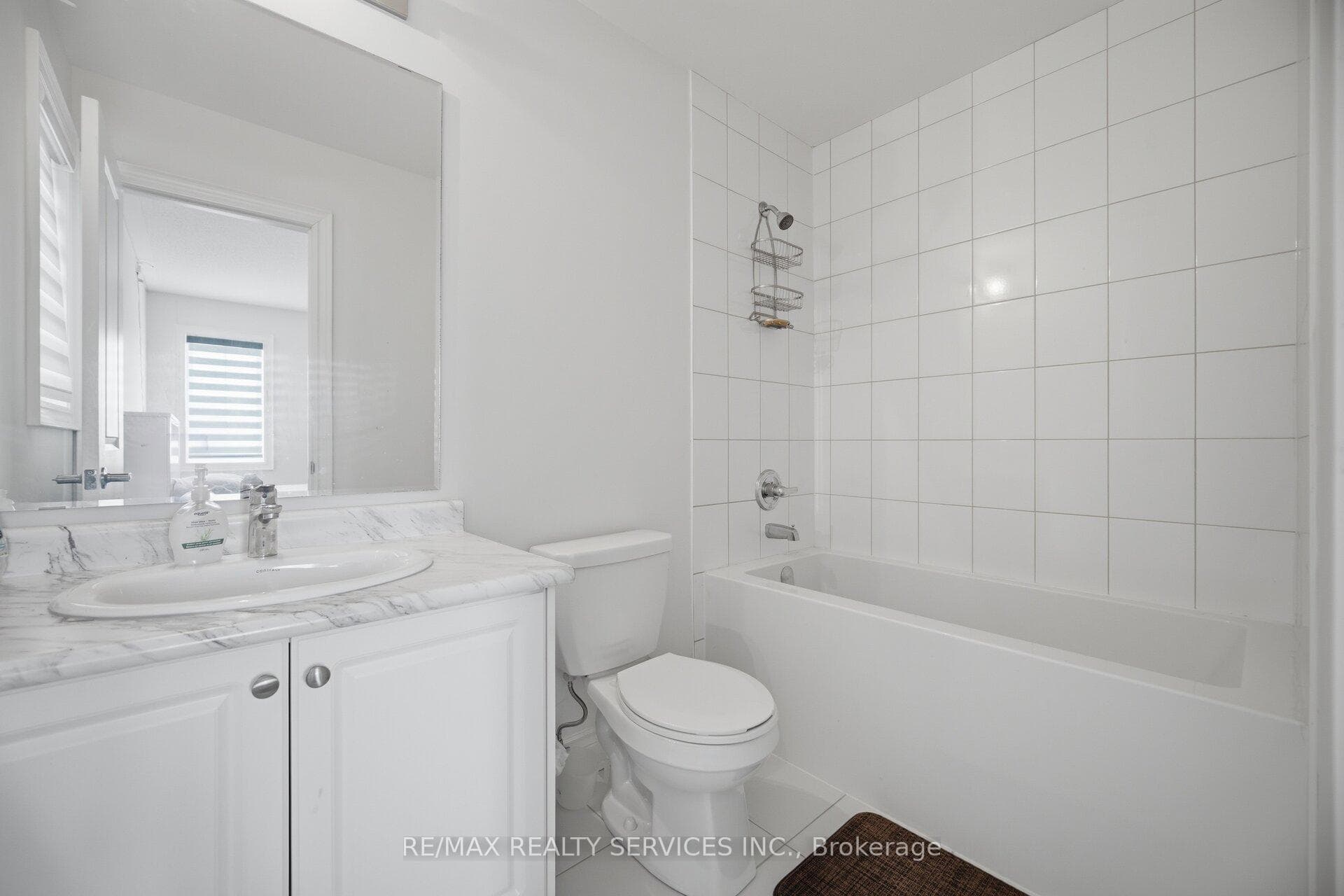 585 Dougall Avenue photo 35