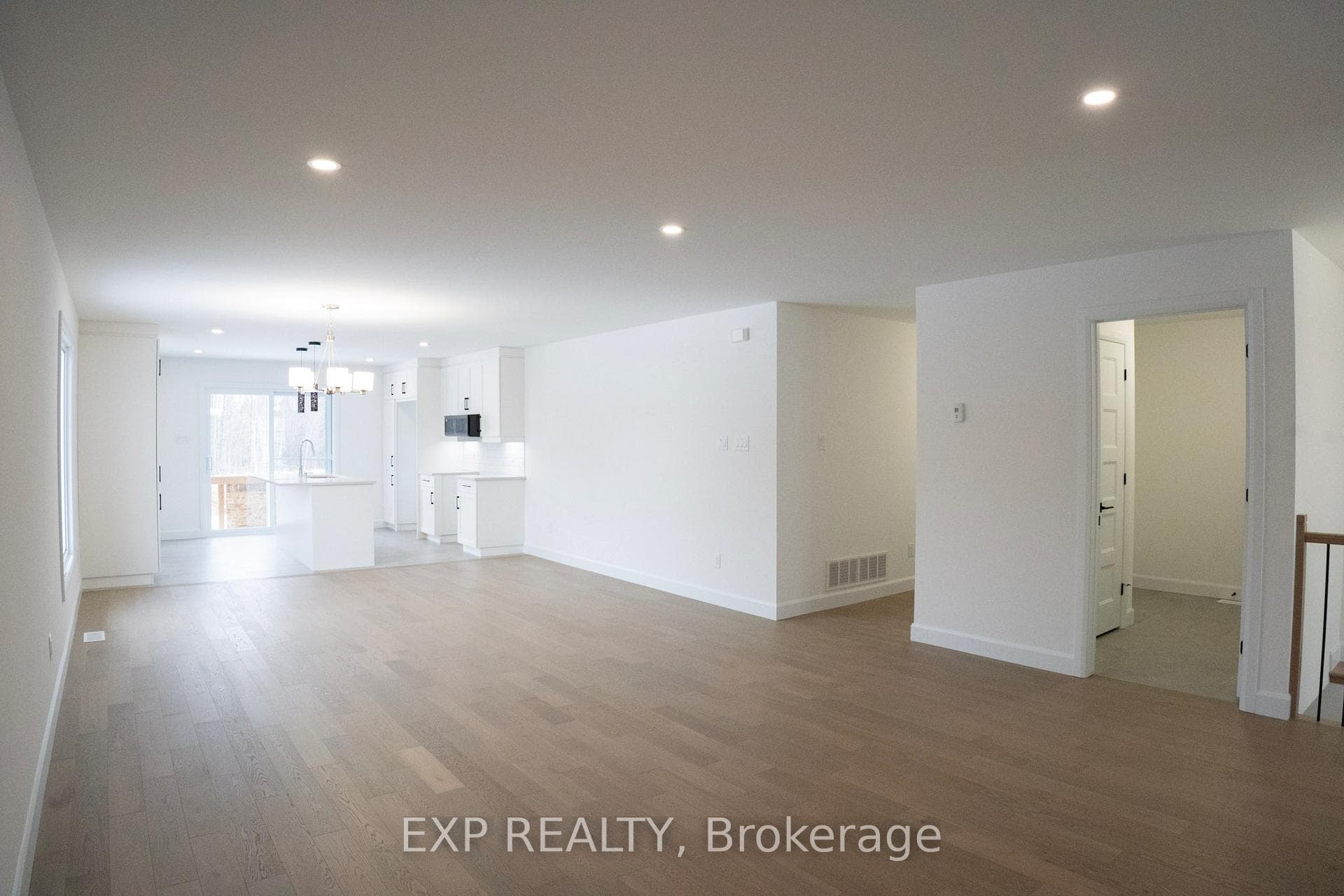 144 Giroux Street photo 3