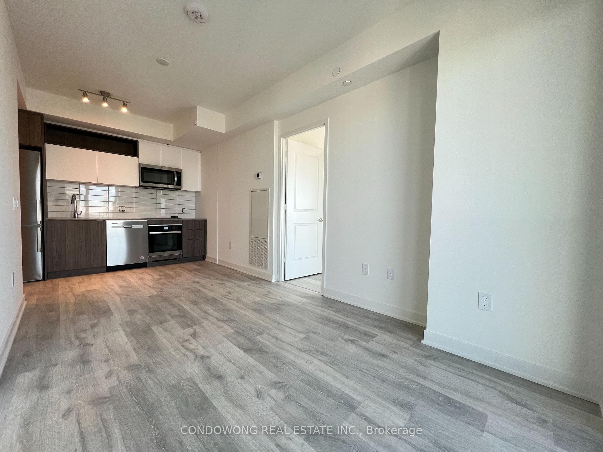 100 Dalhousie Street Unit 4204 photo 1