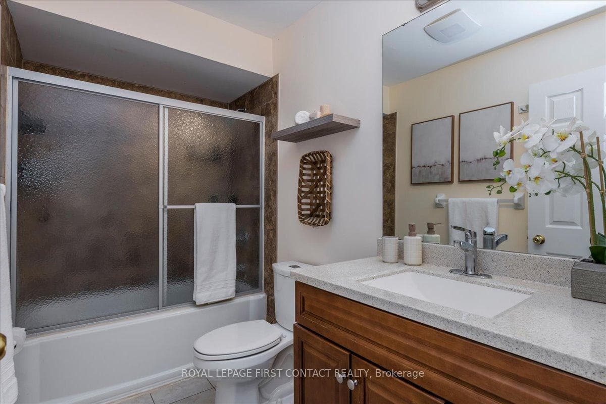 36 CHURCHLAND Drive photo 20